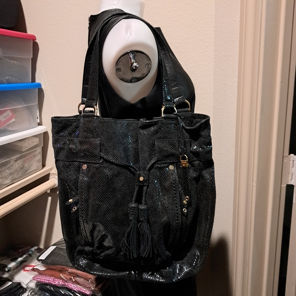 Cole Haan Women's Black Shoulder Bag Shiny Snake Skin Drawstring - Picture 16 of 16